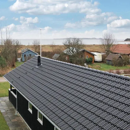 Three-bedroom Holiday In Haderslev Diernæs